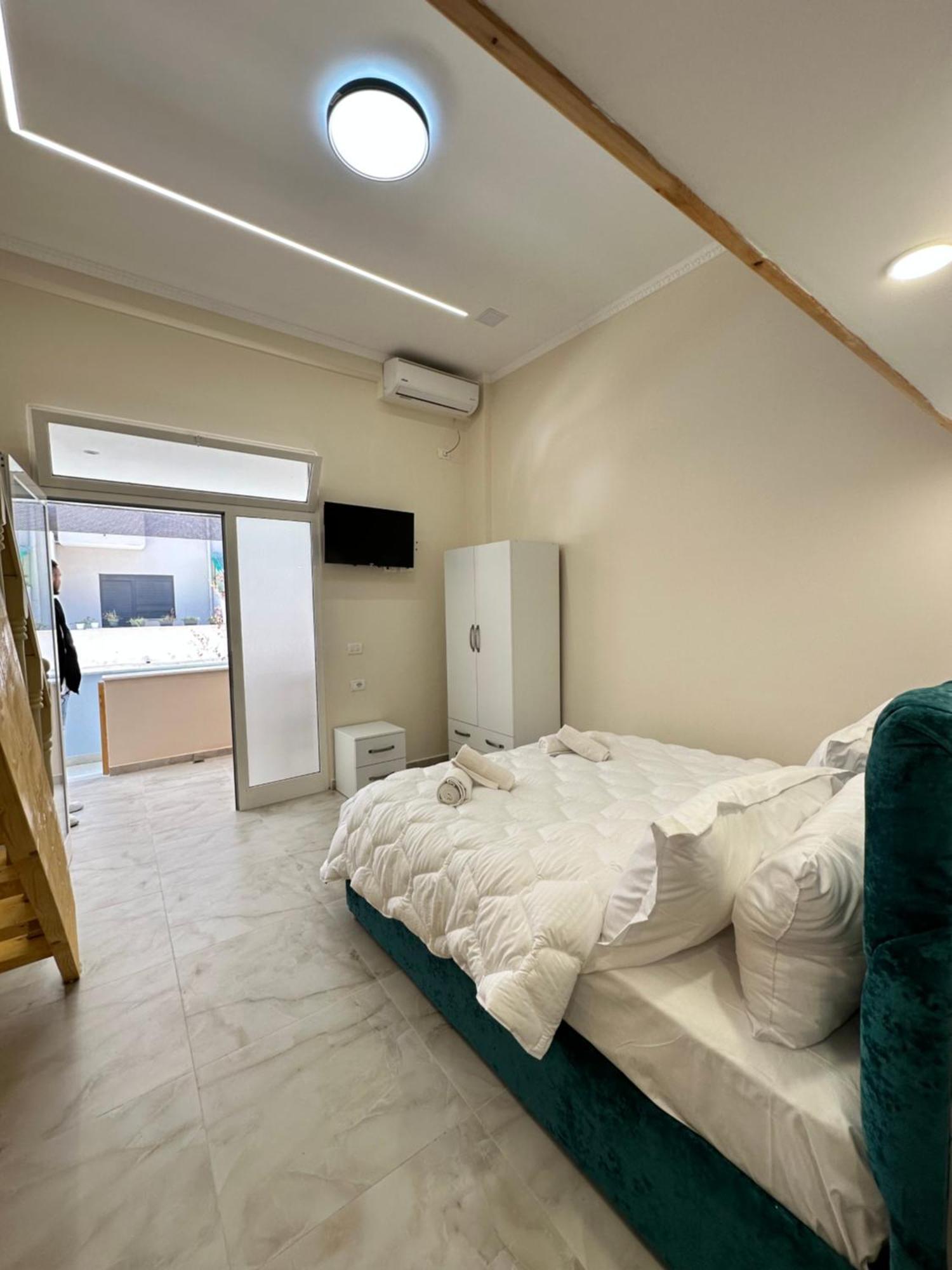 Troy Aparthotel Durres Exterior photo