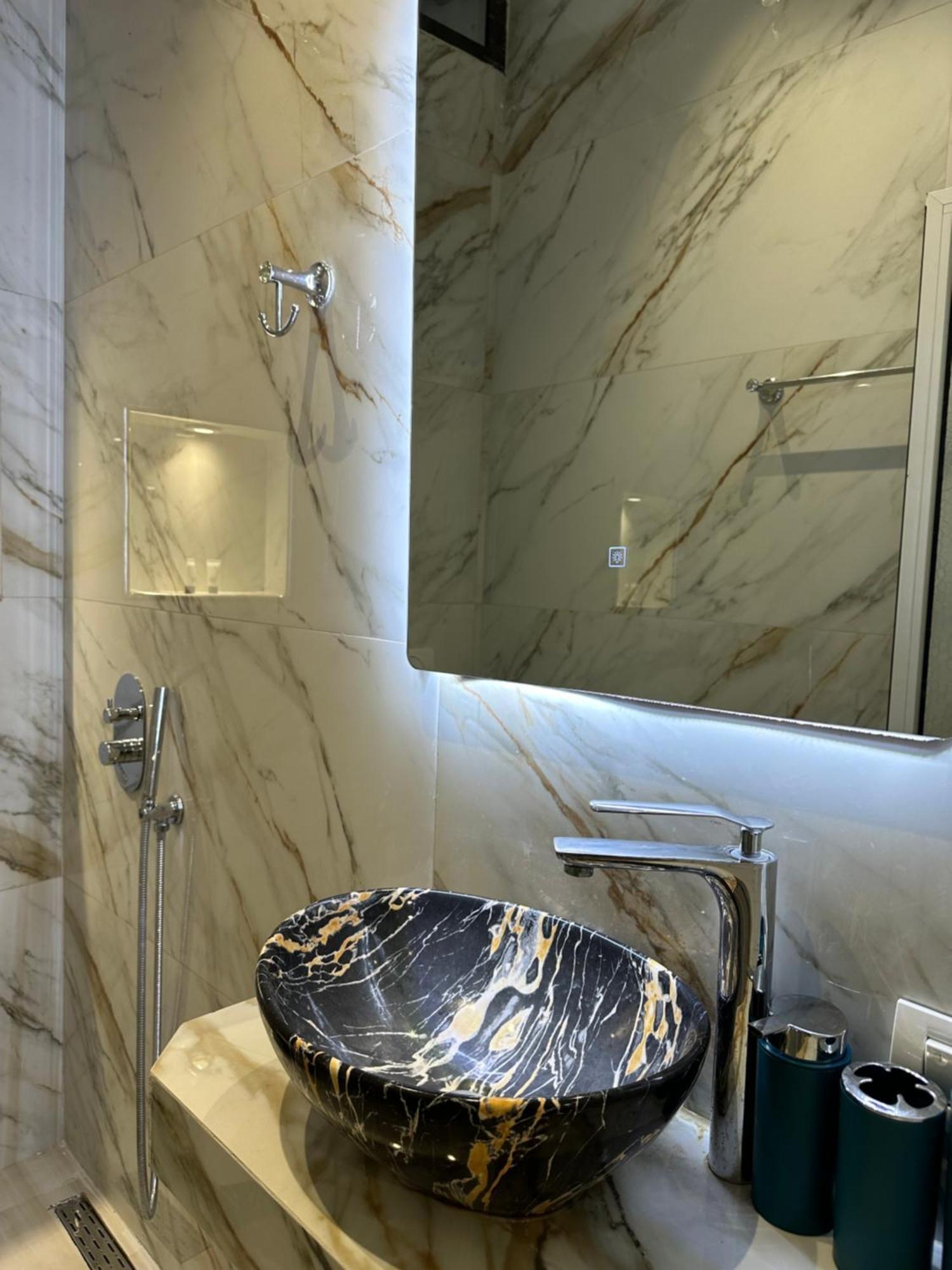 Troy Aparthotel Durres Exterior photo