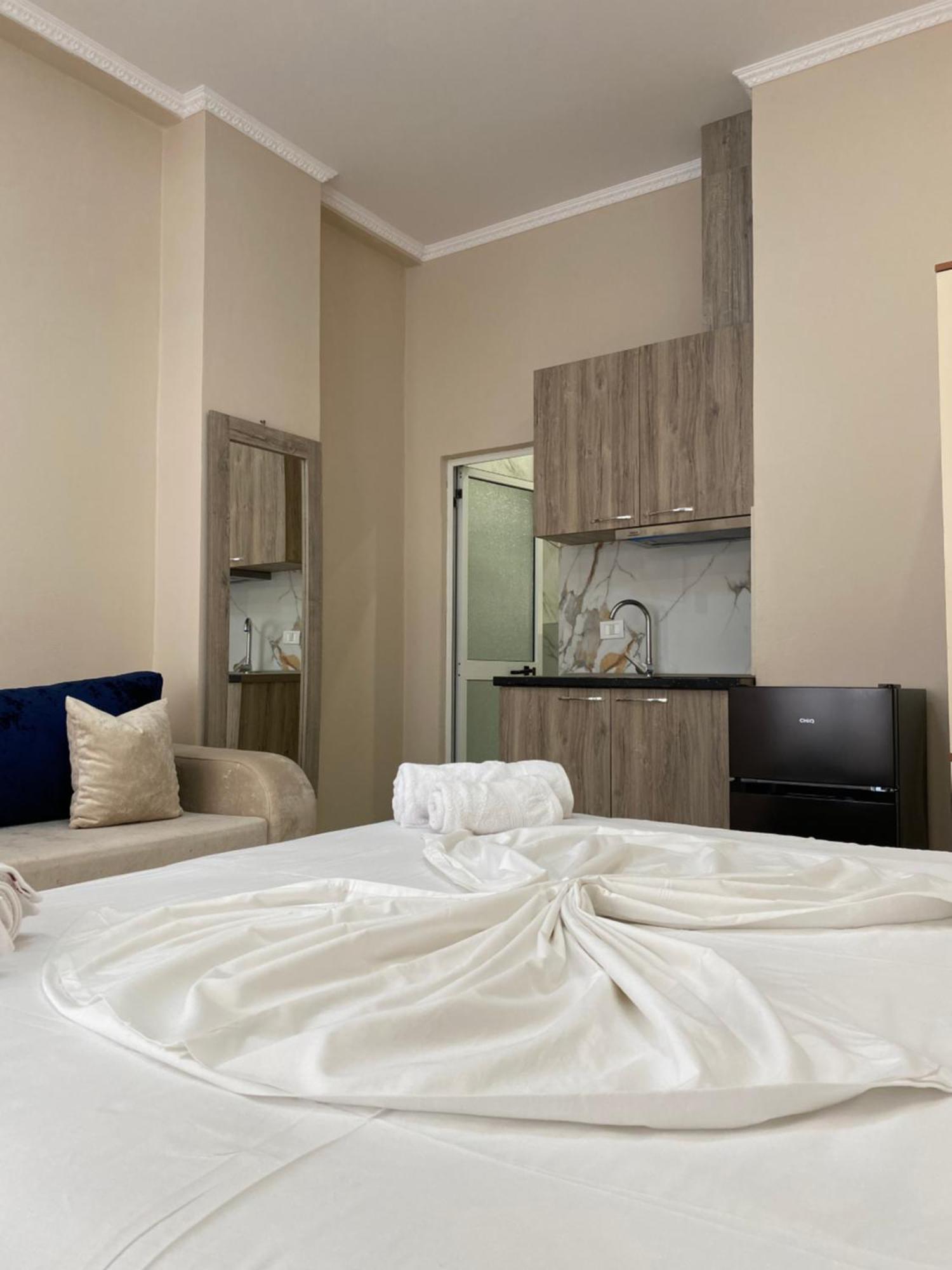 Troy Aparthotel Durres Exterior photo